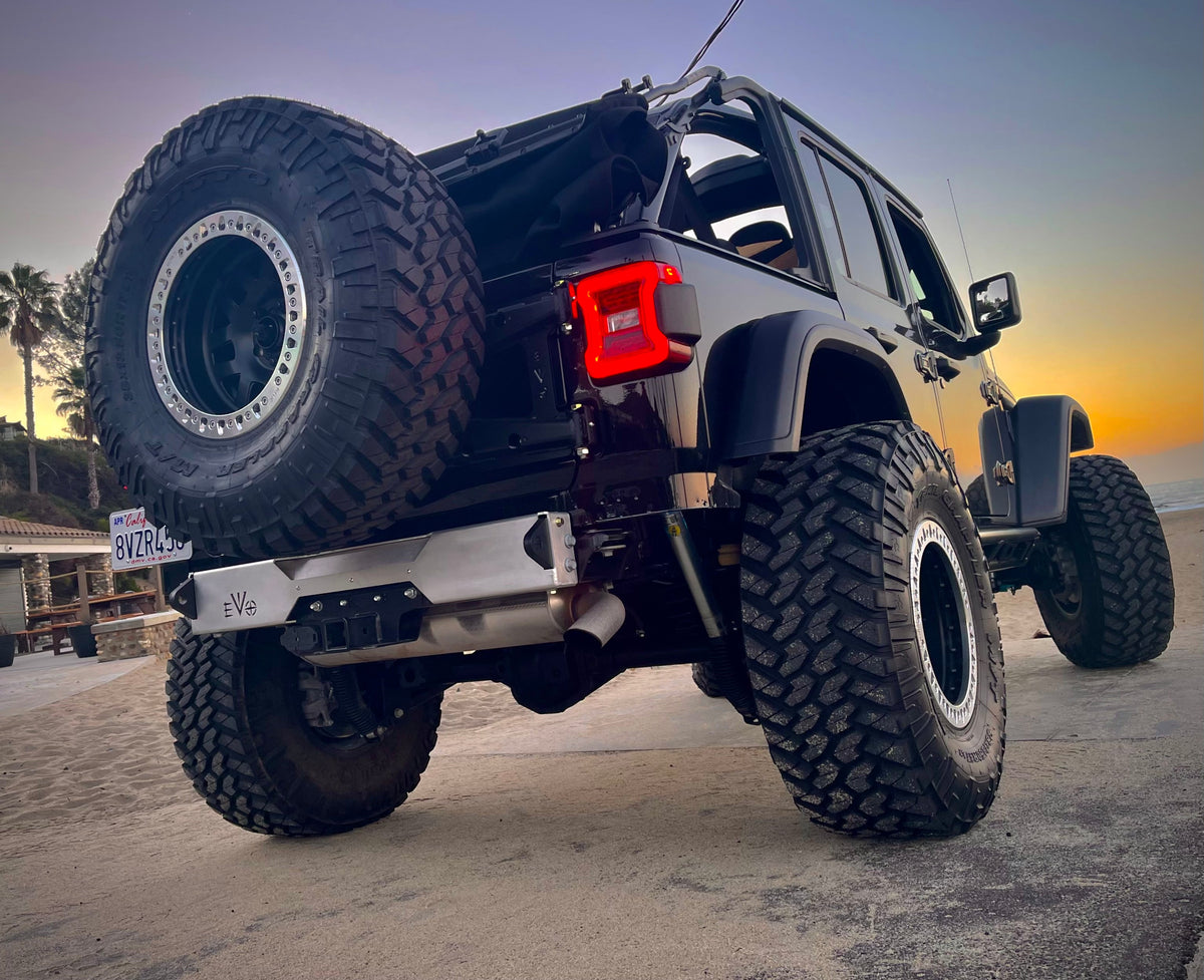 Jeep Wrangler JK Officially Licensed Jeep 2.50-Inch Suspension