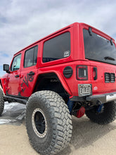 Load image into Gallery viewer, HIGHLINE TUBE FENDERS KSPEC FOR JL/JLU