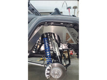 Load image into Gallery viewer, JL/JT FRONT DOUBLE THROWDOWN, KING 2.5&quot; COILOVER &amp; BYPASS (BLACK) AFTERMARKET AXLE JEEP WRANGLER GLADIATOR