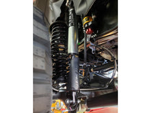 Load image into Gallery viewer, JT BLACK EVO SPEC KING 2.5&quot; DIAMETER REMOTE RESERVOIR FOR 2.5-4.5&quot; LIFTS FRONT &amp; REAR SET WITH COMPRESSION ADJUSTERS FOR JEEP GLADIATOR